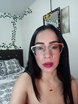 Snapshot of YaraDuartee chatting on 03-08-26, 09:07 YaraDuartee online show from 03-08-26, 09:07