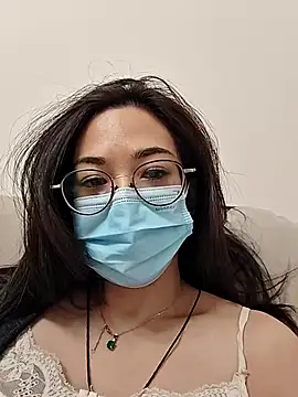 Snapshot of Flora25oo chatting on 11-16-25, 11:16 Flora25oo online show from 11-16-25, 11:16