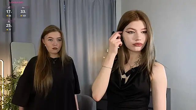 Snapshot of TwixieGuo chatting on 11-14-25, 10:36 TwixieGuo online show from 11-14-25, 10:36