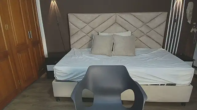 GabySweett  online show from 10-19-25, 12:28