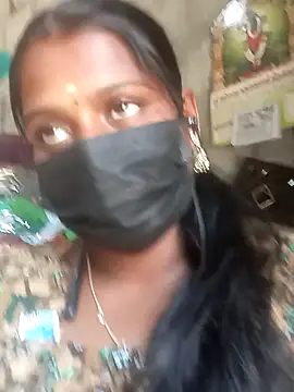 Snapshot of Tamil_Hot_Sandy chatting on 10-01-25, 06:08 Tamil Hot Sandy online show from 10-01-25, 06:08