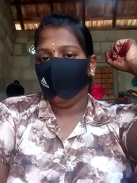 Snapshot of Tamil_Hot_Sandy chatting on 11-01-25, 05:42 Tamil Hot Sandy online show from 11-01-25, 05:42