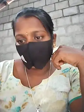 Snapshot of Tamil_Hot_Sandy chatting on 11-14-25, 09:08 Tamil Hot Sandy online show from 11-14-25, 09:08