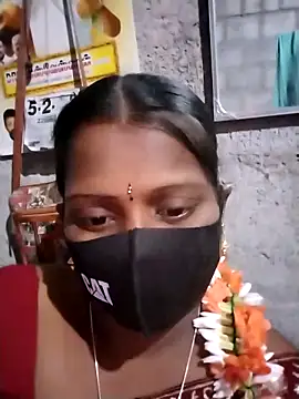 Snapshot of Tamil_Hot_Sandy chatting on 02-04-26, 04:57 Tamil Hot Sandy online show from 02-04-26, 04:57