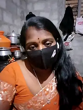 Snapshot of Tamil_Hot_Sandy chatting on 02-09-26, 05:50 Tamil Hot Sandy online show from 02-09-26, 05:50