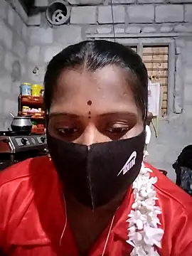 Snapshot of Tamil_Hot_Sandy chatting on 02-10-26, 04:55 Tamil Hot Sandy online show from 02-10-26, 04:55