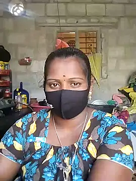 Snapshot of Tamil_Hot_Sandy chatting on 02-19-26, 10:22 Tamil Hot Sandy online show from 02-19-26, 10:22