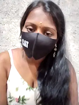 Snapshot of Tamil_Hot_Sandy chatting on 02-25-26, 05:17 Tamil Hot Sandy online show from 02-25-26, 05:17