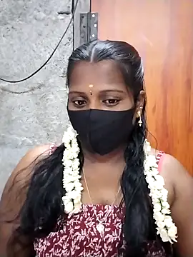 Snapshot of Tamil_Hot_Sandy chatting on 03-02-26, 04:25 Tamil Hot Sandy online show from 03-02-26, 04:25