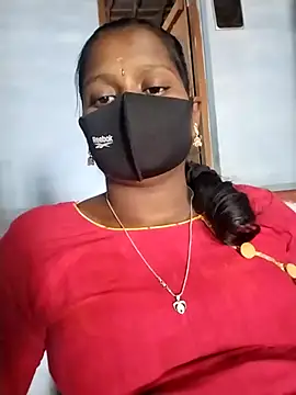 Snapshot of Tamil_Hot_Sandy chatting on 03-20-26, 06:40 Tamil Hot Sandy online show from 03-20-26, 06:40