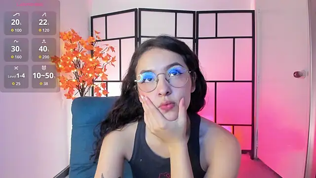 Snapshot of Sweet_pay chatting on 10-01-25, 12:33 Sweet pay online show from 10-01-25, 12:33
