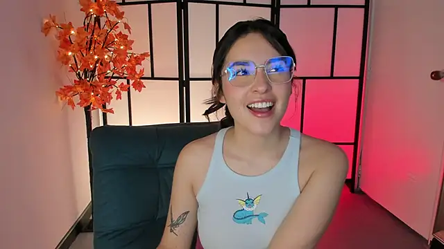 Snapshot of Sweet_pay chatting on 11-21-25, 12:26 Sweet pay online show from 11-21-25, 12:26