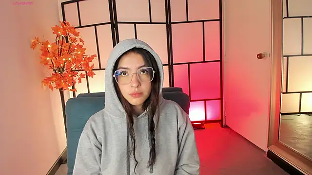 Snapshot of Sweet_pay chatting on 12-22-25, 12:24 Sweet pay online show from 12-22-25, 12:24