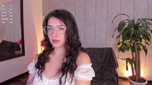 Snapshot of Sweet_pay chatting on 03-11-26, 06:58 Sweet pay online show from 03-11-26, 06:58