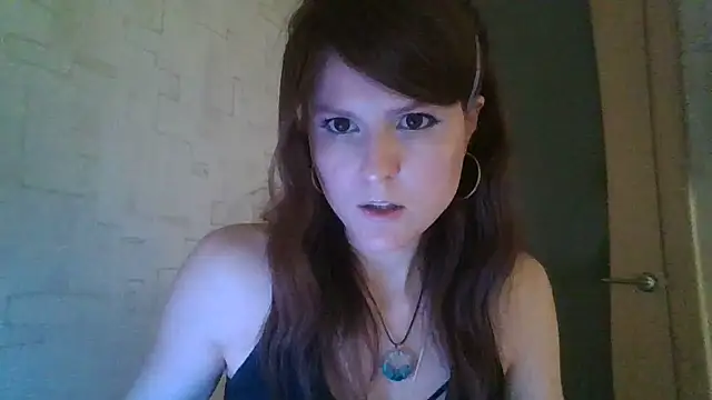 Snapshot of Arivonne chatting on 02-06-26, 08:23 Arivonne online show from 02-06-26, 08:23