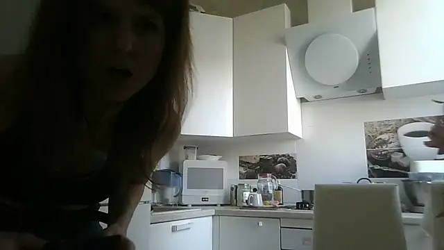 Snapshot of Arivonne chatting on 02-18-26, 07:04 Arivonne online show from 02-18-26, 07:04