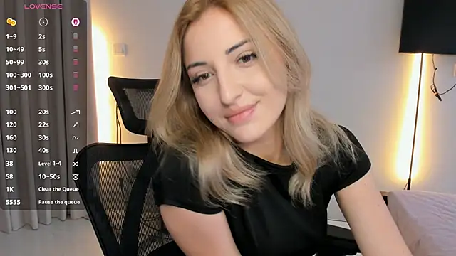 AmyVilvet  online show from 04-19-26, 11:18