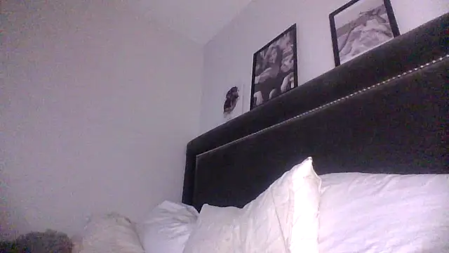 ElviraRose online show from 10-14-25, 05:03