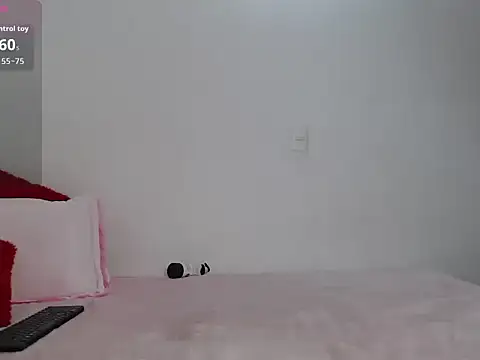 Snapshot of raina_azul chatting on 11-21-25, 11:31 raina azul online show from 11-21-25, 11:31