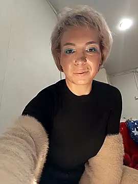 Snapshot of Conny_Shellie chatting on 12-18-25, 10:49 Conny Shellie online show from 12-18-25, 10:49