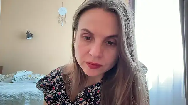 AnnieLove7722 online show from 05-26-26, 09:38