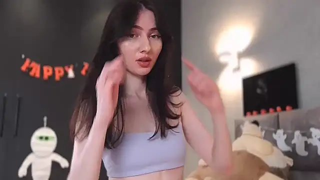 AnaMoonlight online show from 10-28-25, 05:48