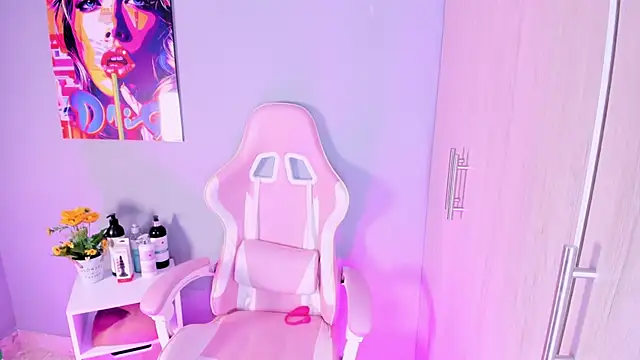 Snapshot of Athenea__fox chatting on 11-24-25, 11:54 Athenea fox online show from 11-24-25, 11:54