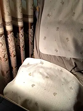 Lydia-a online show from 04-17-26, 02:53