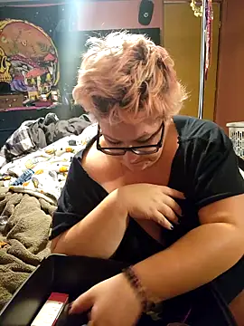 violentviolet68 online show from 10-12-25, 06:51