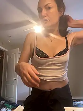 sexybriiiixoxo online show from 04-14-26, 09:43