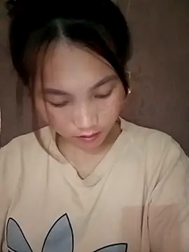 min-xinh online show from 10-02-25, 05:47