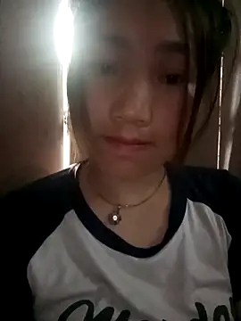 min-xinh online show from 10-21-25, 12:22