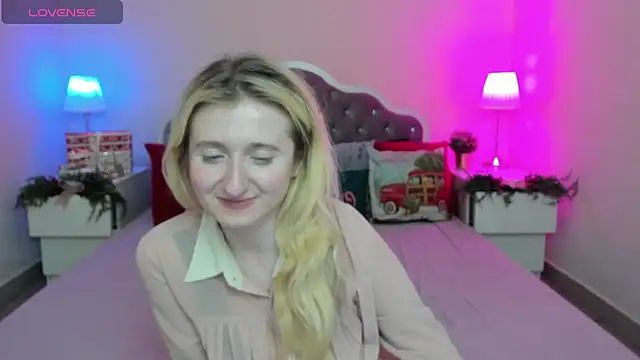 CamillaDreamer online show from 12-05-25, 08:16