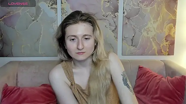 CamillaDreamer online show from 04-28-26, 05:51