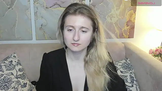CamillaDreamer online show from 05-15-26, 11:28
