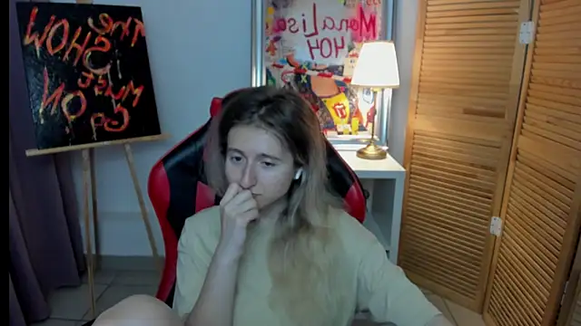 Snapshot of CamillaDreamer chatting on 06-30-26, 05:25 CamillaDreamer online show from 06-30-26, 05:25