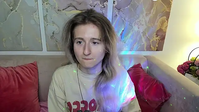 Snapshot of CamillaDreamer chatting on 07-16-26, 05:08 CamillaDreamer online show from 07-16-26, 05:08
