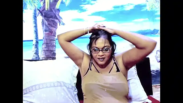 Snapshot of indianswtbella chatting on 02-05-26, 05:01 indianswtbella online show from 02-05-26, 05:01