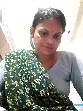 Snapshot of SHMA-77 chatting on 09-29-25, 08:13 SHMA-77 online show from 09-29-25, 08:13