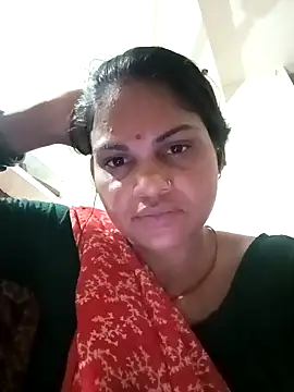 Snapshot of SHMA-77 chatting on 11-01-25, 06:21 SHMA-77 online show from 11-01-25, 06:21