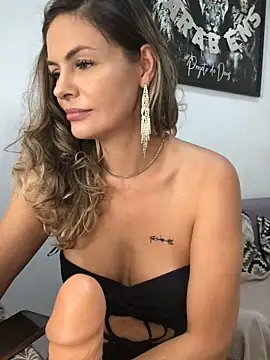 AlinemariaX online show from 10-02-25, 04:47