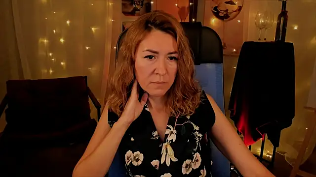 DonnaSmitth online show from 11-13-25, 03:55