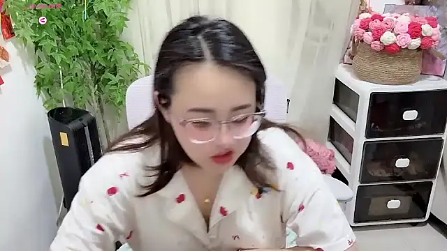 NEWONETO online show from 04-27-26, 10:24