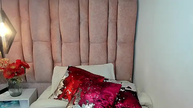 Issa Milf   online show from 07-11-26, 01:25