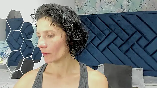 Valery More   online show from 11-24-25, 01:22