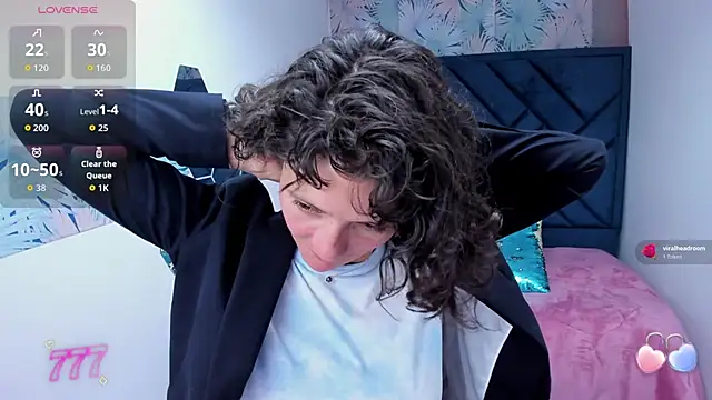 Valery More   online show from 04-29-26, 02:10