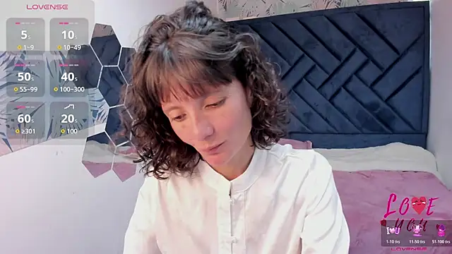 Snapshot of Valery_More__ chatting on 07-10-26, 02:19 Valery More online show from 07-10-26, 02:19
