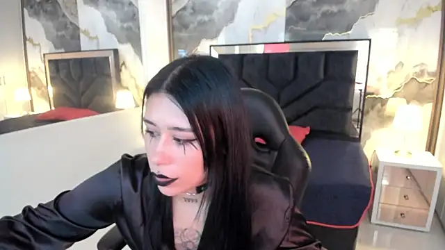 SusanVilla online show from 06-05-26, 07:52