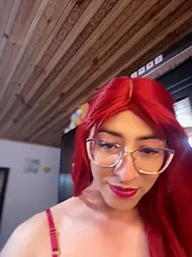 Snapshot of NICOLLE__12 chatting on 06-30-26, 07:48 NICOLLE 12 online show from 06-30-26, 07:48