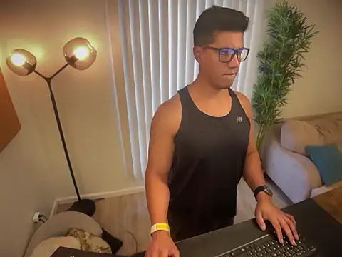 austinfxxx online show from 10-20-25, 07:14